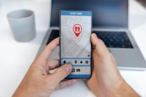 Family Tracker App: Stay Connected and Safe